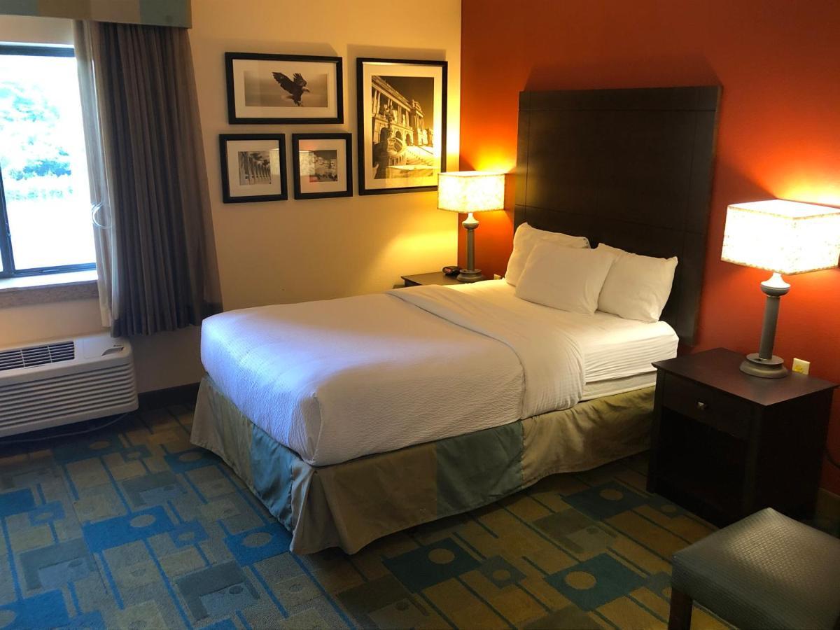 La Quinta By Wyndham Plattsburgh Hotel Kültér fotó